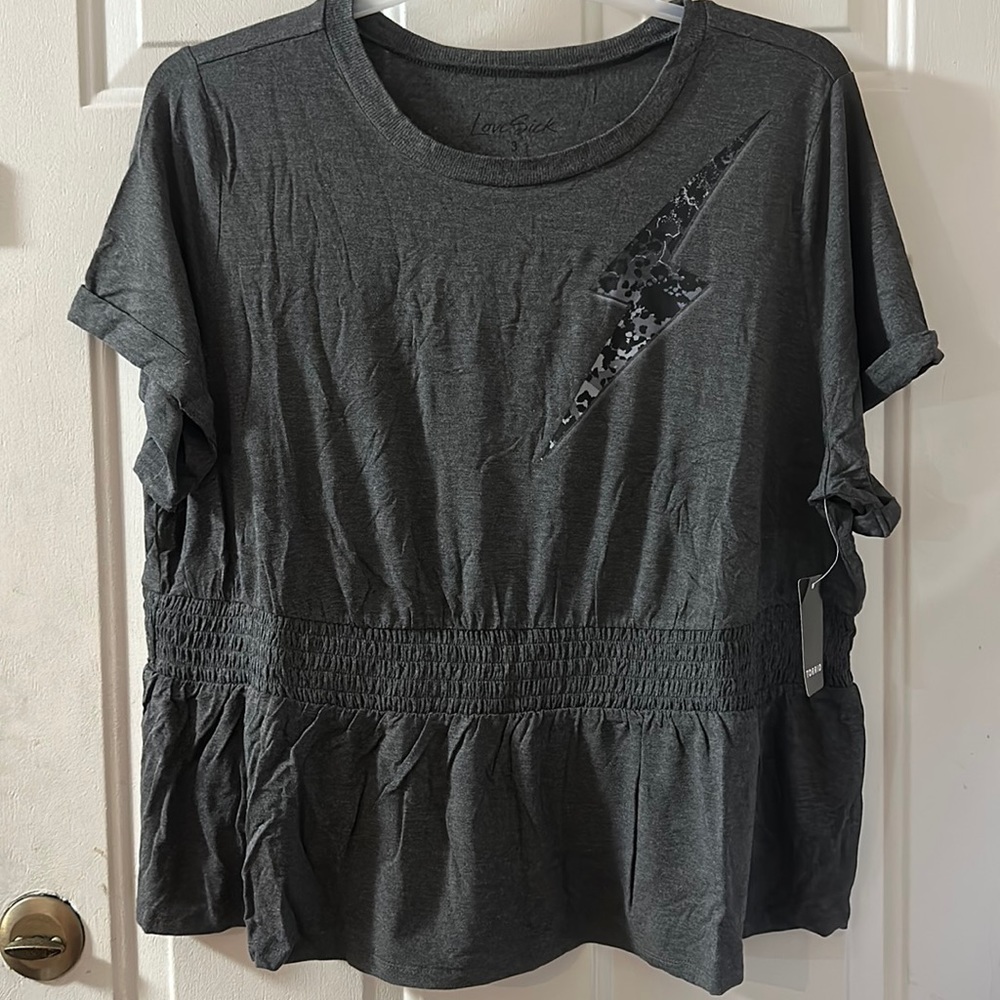 TORRID LOVESICK ICON SMOCKED WAIST TEE: GRAY: NEW WITH TAGS: SIZE 3